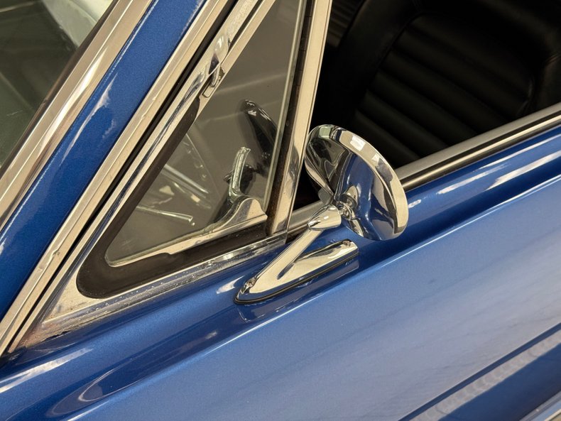 Unknown-Mustang-1966-Sapphire-Blue-Black-17