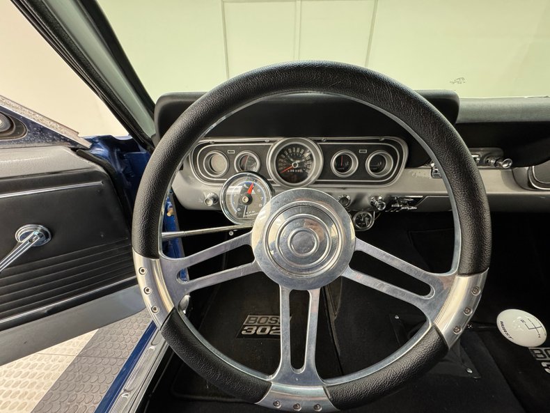 Unknown-Mustang-1966-Sapphire-Blue-Black-36