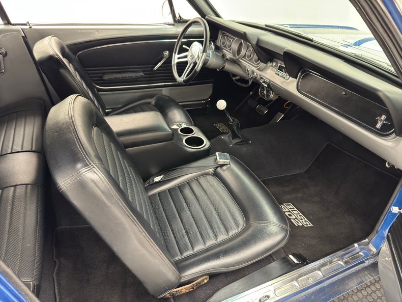 Unknown-Mustang-1966-Sapphire-Blue-Black-6