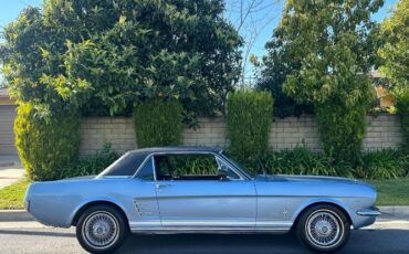 Unknown-Mustang-1966-Silver-Blue-Black-Pony-Deluxe-22