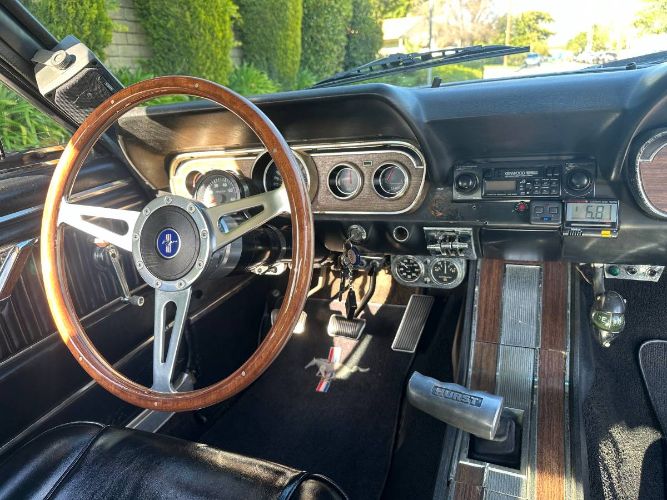 Unknown-Mustang-1966-Silver-Blue-Black-Pony-Deluxe-3