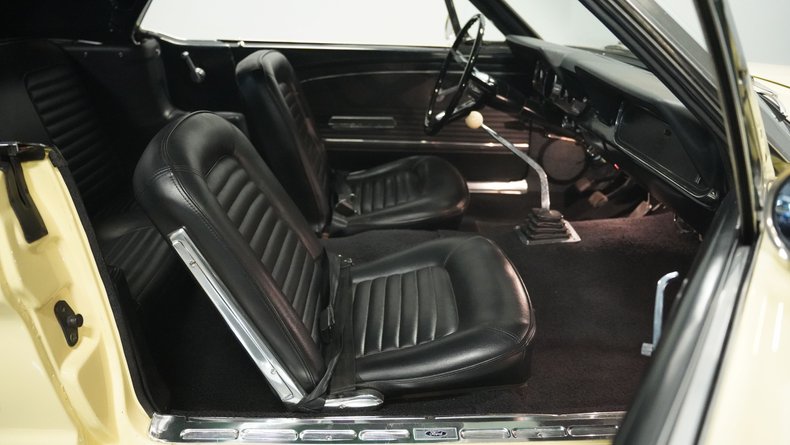 Unknown-Mustang-1966-Spring-Time-Yellow-Black-11