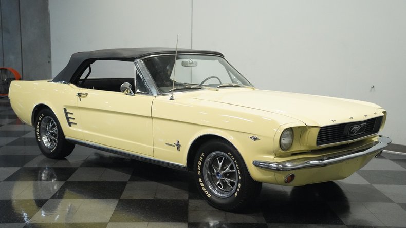 Unknown-Mustang-1966-Spring-Time-Yellow-Black-20
