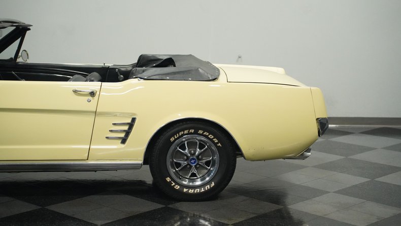 Unknown-Mustang-1966-Spring-Time-Yellow-Black-26