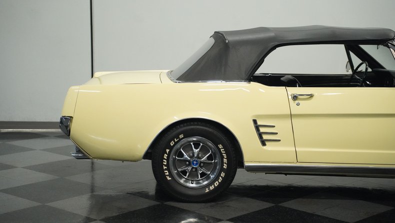 Unknown-Mustang-1966-Spring-Time-Yellow-Black-28