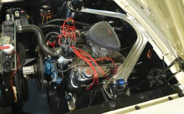 Unknown-Mustang-1966-Spring-Time-Yellow-Black-31