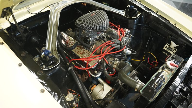 Unknown-Mustang-1966-Spring-Time-Yellow-Black-33