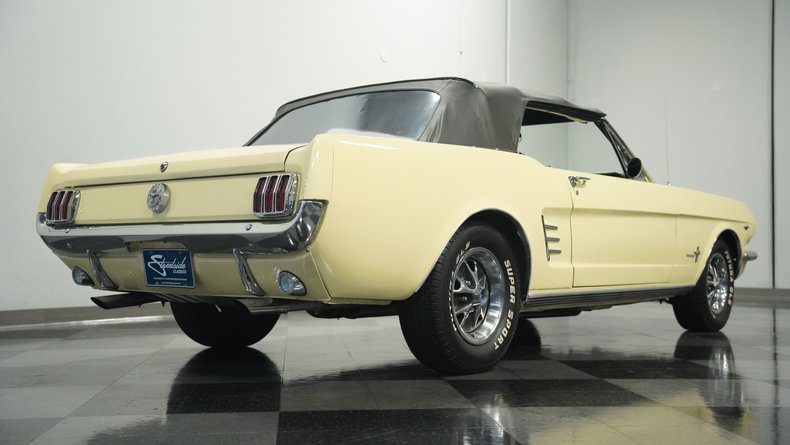 Unknown-Mustang-1966-Spring-Time-Yellow-Black-4