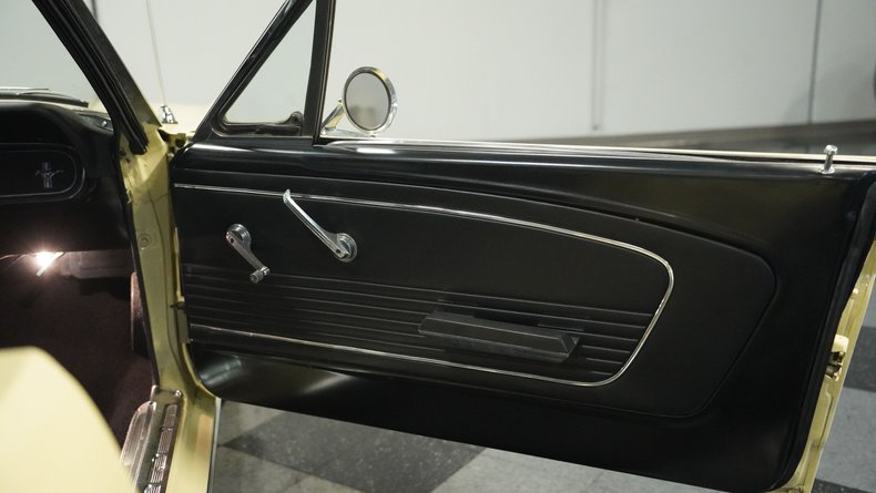 Unknown-Mustang-1966-Spring-Time-Yellow-Black-49