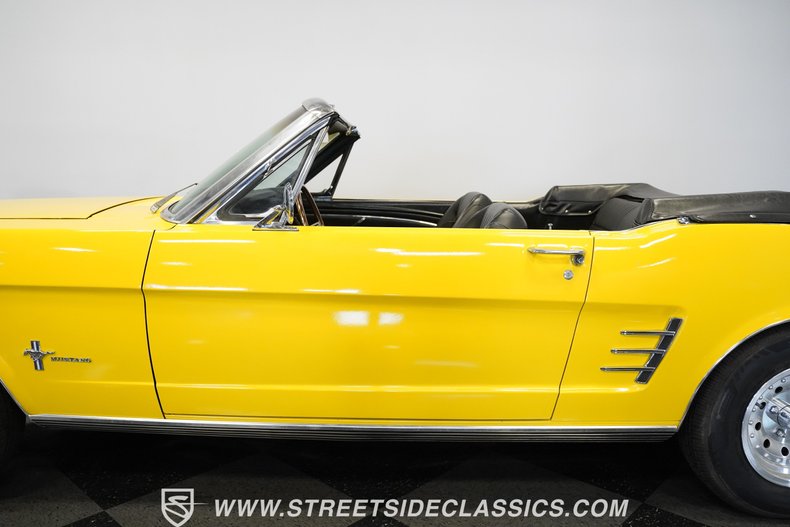 Unknown-Mustang-1966-Springtime-Yellow-Black-16