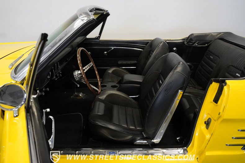 Unknown-Mustang-1966-Springtime-Yellow-Black-2