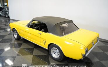 Unknown-Mustang-1966-Springtime-Yellow-Black-26