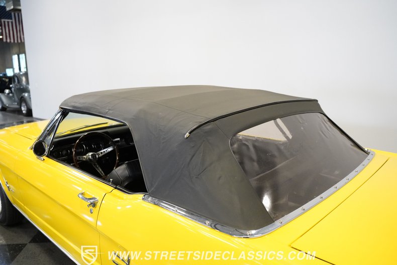 Unknown-Mustang-1966-Springtime-Yellow-Black-31