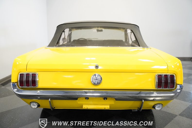 Unknown-Mustang-1966-Springtime-Yellow-Black-41