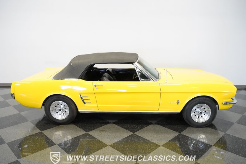 Unknown-Mustang-1966-Springtime-Yellow-Black-46