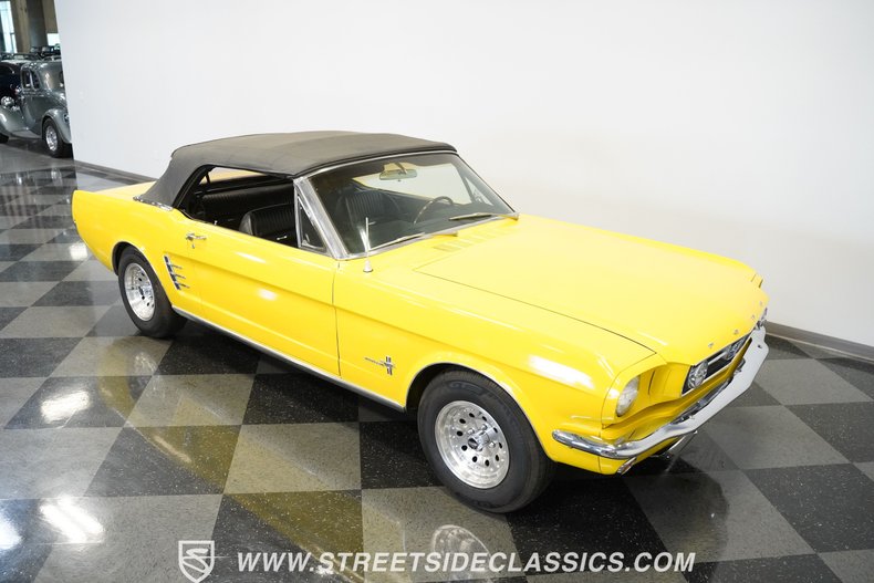 Unknown-Mustang-1966-Springtime-Yellow-Black-49