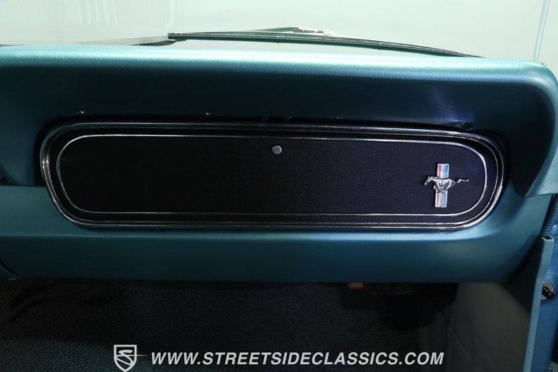 Unknown-Mustang-1966-Tahoe-Turquoise-Aqua-45