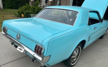 Unknown-Mustang-1966-Turquoise-Black-6