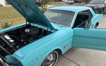 Unknown-Mustang-1966-Turquoise-Black-9