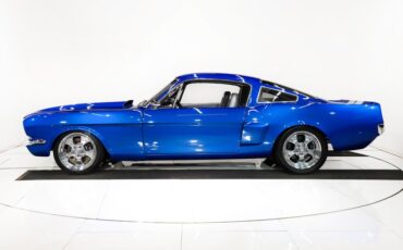 Unknown-Mustang-1966-Vibrant-Blue-Silver-10