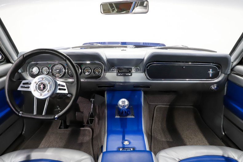 Unknown-Mustang-1966-Vibrant-Blue-Silver-25