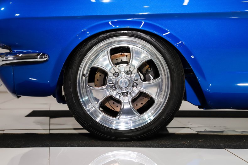 Unknown-Mustang-1966-Vibrant-Blue-Silver-27