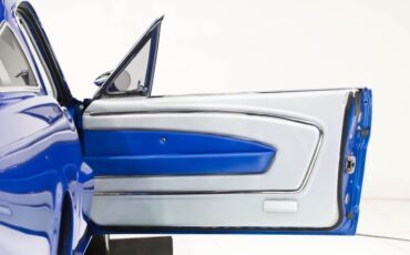 Unknown-Mustang-1966-Vibrant-Blue-Silver-41