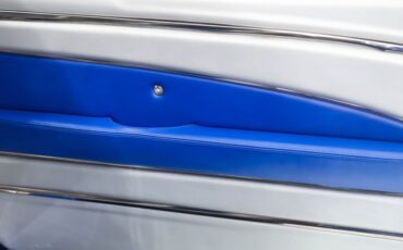 Unknown-Mustang-1966-Vibrant-Blue-Silver-42