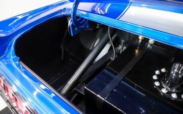 Unknown-Mustang-1966-Vibrant-Blue-Silver-46