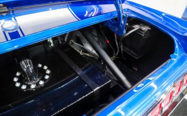 Unknown-Mustang-1966-Vibrant-Blue-Silver-47