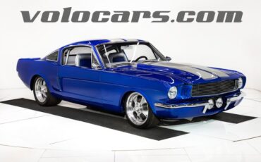 Unknown-Mustang-1966-Vibrant-Blue-Silver-49