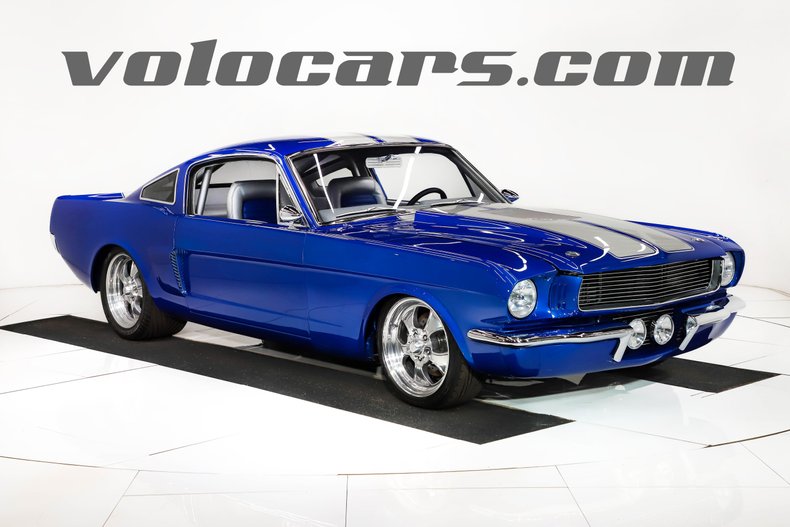 Unknown-Mustang-1966-Vibrant-Blue-Silver-49