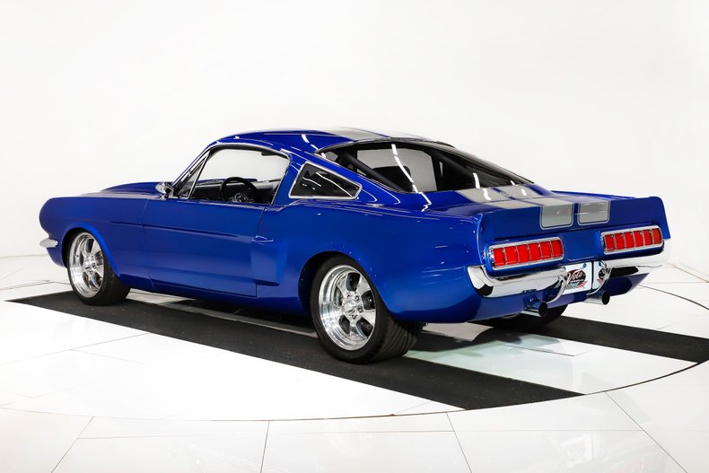 Unknown-Mustang-1966-Vibrant-Blue-Silver-5