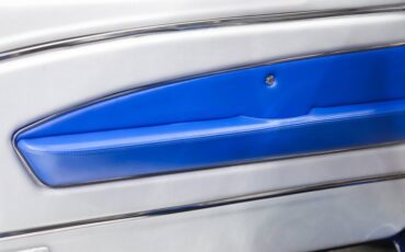 Unknown-Mustang-1966-Vibrant-Blue-Silver-7