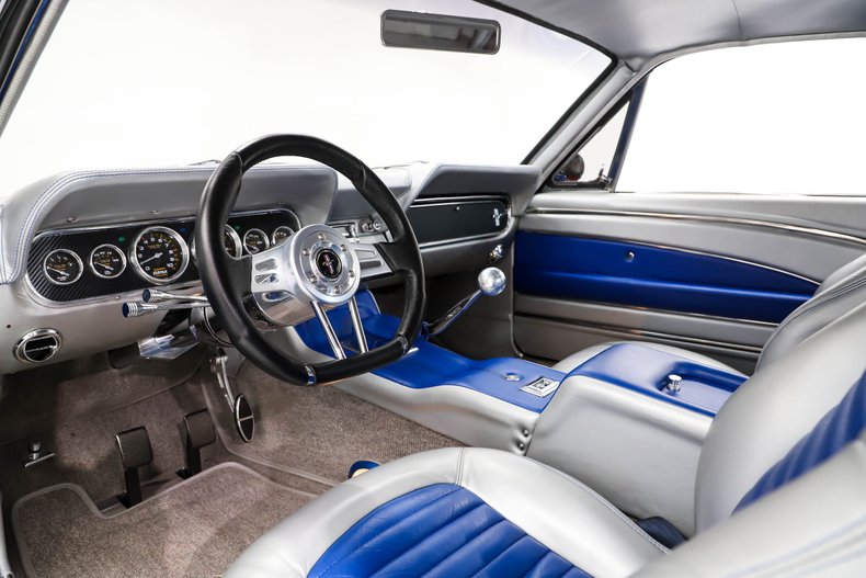 Unknown-Mustang-1966-Vibrant-Blue-Silver