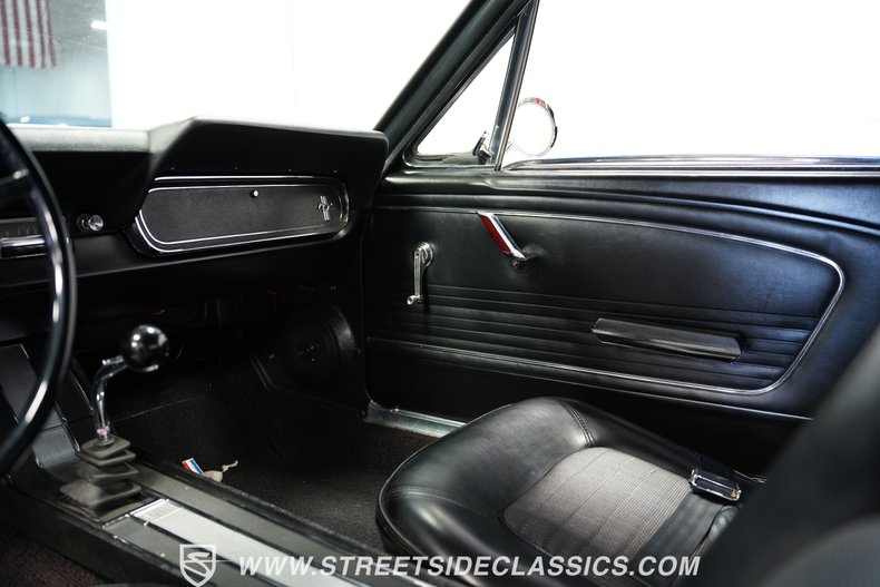 Unknown-Mustang-1966-Vintage-Burgundy-Black-49