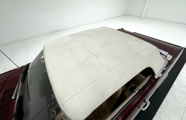 Unknown-Mustang-1966-Vintage-Burgundy-Parchment-25