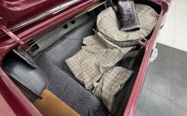 Unknown-Mustang-1966-Vintage-Burgundy-Parchment-40
