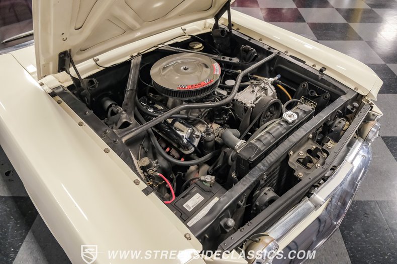 Unknown-Mustang-1966-WImbledon-White-Red-13