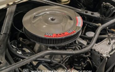 Unknown-Mustang-1966-WImbledon-White-Red-14