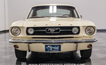 Unknown-Mustang-1966-WImbledon-White-Red-19