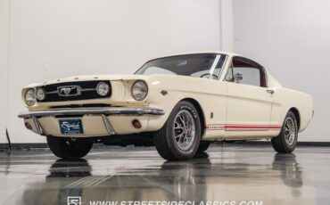 Unknown-Mustang-1966-WImbledon-White-Red-22