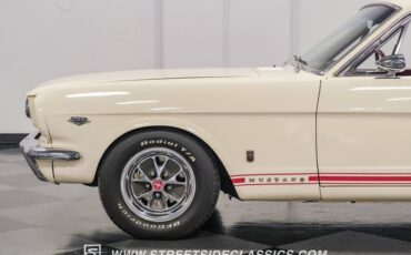 Unknown-Mustang-1966-WImbledon-White-Red-24