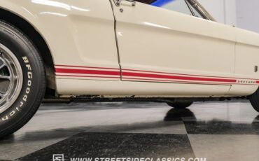 Unknown-Mustang-1966-WImbledon-White-Red-29
