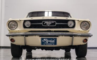 Unknown-Mustang-1966-WImbledon-White-Red-32