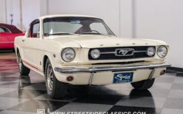 Unknown-Mustang-1966-WImbledon-White-Red-6