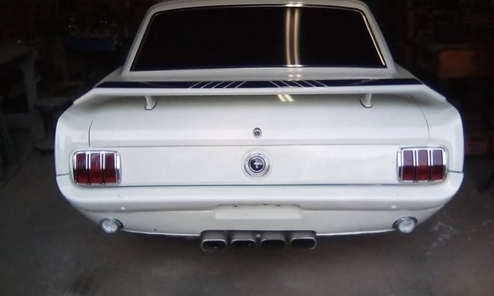 Unknown-Mustang-1966-White-8