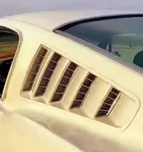 Unknown-Mustang-1966-White-Black-4