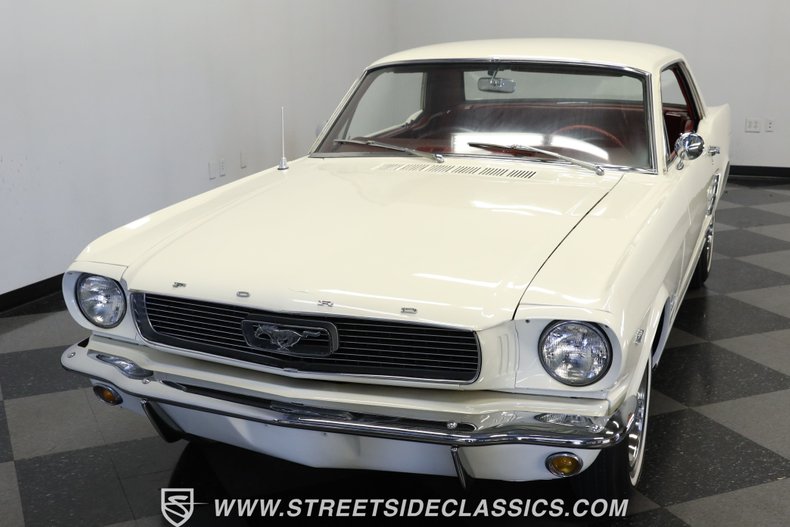 Unknown-Mustang-1966-White-Red-1