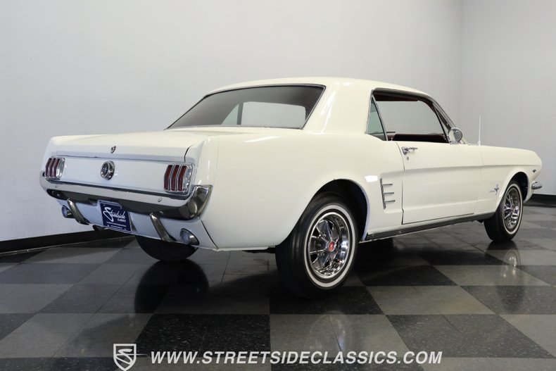 Unknown-Mustang-1966-White-Red-10